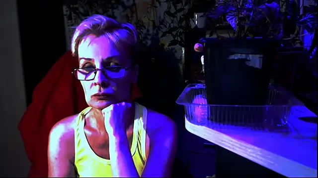 HelgaHimmell online show from 5, 7, 2026