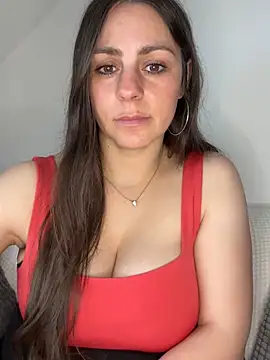 Snapshot of Loella-Rose chatting on 18, 5, 2026 Loella-Rose online show from 18, 5, 2026