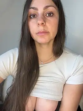 Snapshot of Loella-Rose chatting on 14, 6, 2026 Loella-Rose online show from 14, 6, 2026