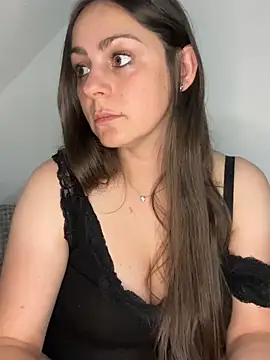 Loella-Rose online show from 26, 7, 2026