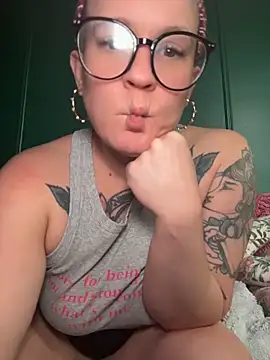 quinnmariexo online show from 11, 5, 2026