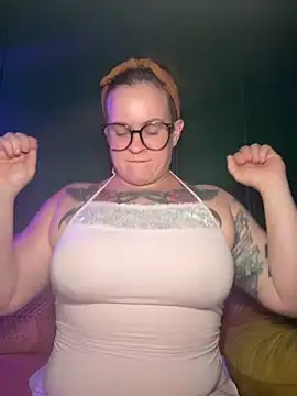quinnmariexo online show from 7, 6, 2026