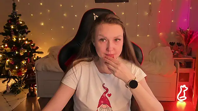 Snapshot of desperatehousewife__ chatting on 15, 1, 2025 desperatehousewife online show from 15, 1, 2025