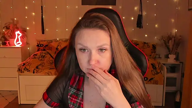 Snapshot of desperatehousewife__ chatting on 9, 9, 2025 desperatehousewife online show from 9, 9, 2025