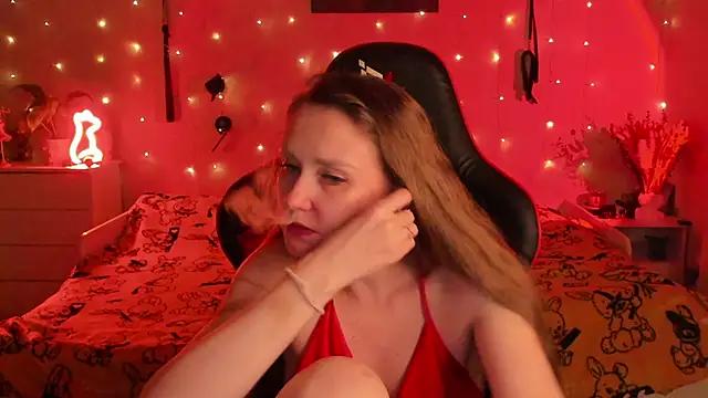 Snapshot of desperatehousewife__ chatting on 19, 9, 2025 desperatehousewife online show from 19, 9, 2025