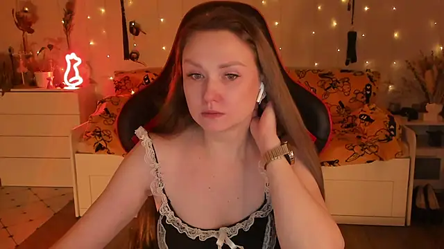 Snapshot of desperatehousewife__ chatting on 15, 11, 2025 desperatehousewife online show from 15, 11, 2025