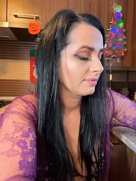 Hotmomcheckk  online show from 16, 12, 2025