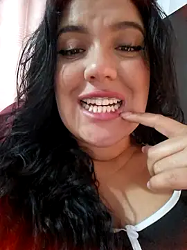 Sophie-hatter online show from 7, 11, 2025