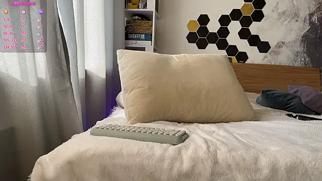 LinaWitch online show from 26, 2, 2025