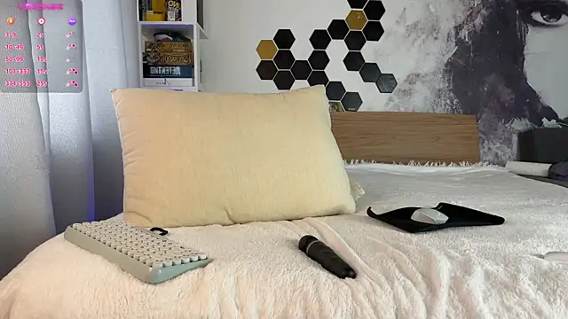 LinaWitch online show from 23, 3, 2025