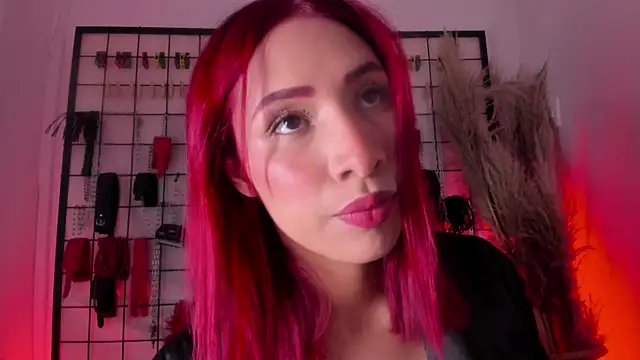 charrlotte quinn online show from 9, 10, 2025