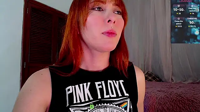 Snapshot of lanaturner_ chatting on 25, 10, 2025 lanaturner online show from 25, 10, 2025