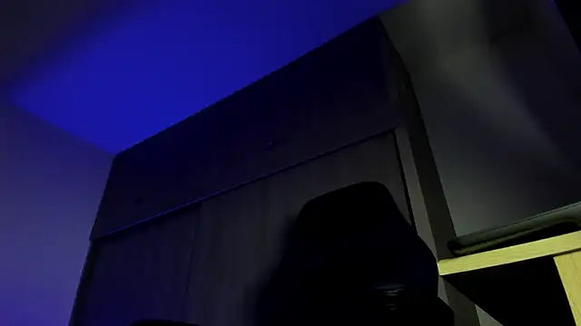 Snapshot of male_pussy chatting on 9, 11, 2025 male pussy online show from 9, 11, 2025