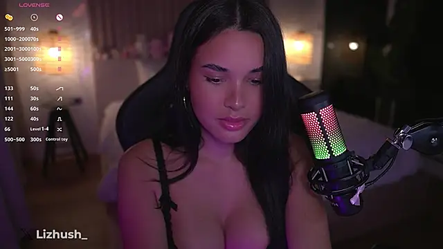 Snapshot of Lizhush_ chatting on 16, 3, 2025 Lizhush online show from 16, 3, 2025