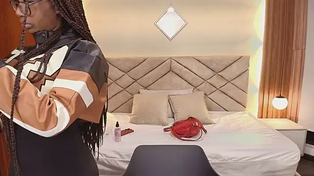 Raquel jones online show from 28, 3, 2026