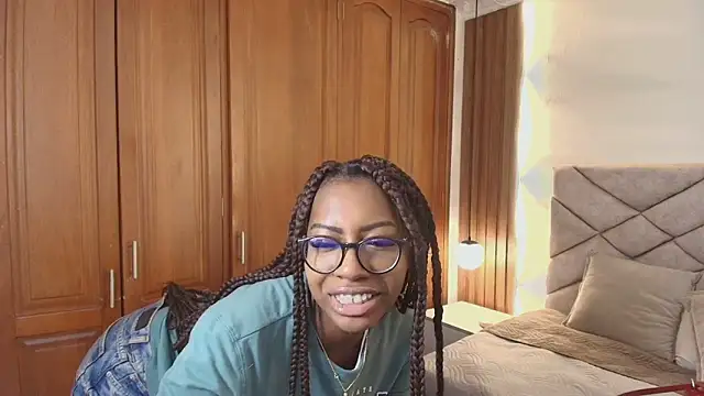 Snapshot of Raquel_jones chatting on 22, 6, 2026 Raquel jones online show from 22, 6, 2026