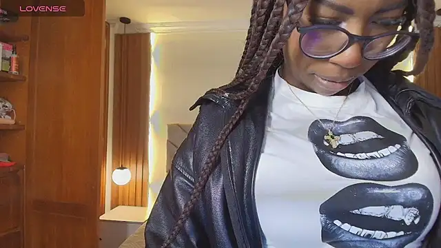 Snapshot of Raquel_jones chatting on 17, 7, 2026 Raquel jones online show from 17, 7, 2026