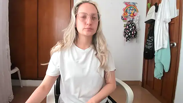 Adele johnsonn1 online show from 19, 11, 2025