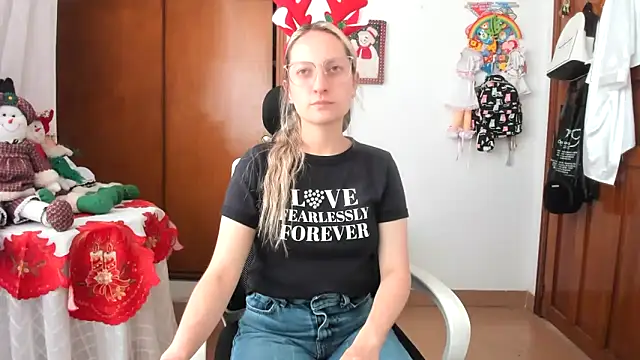 Adele johnsonn1 online show from 19, 12, 2025