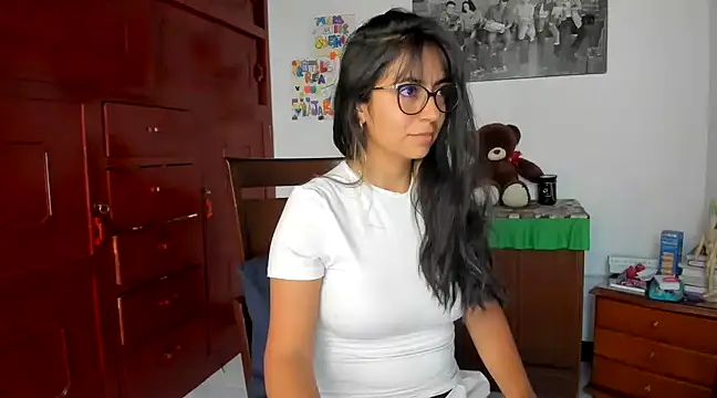 Isabellaa22 1 online show from 8, 1, 2025