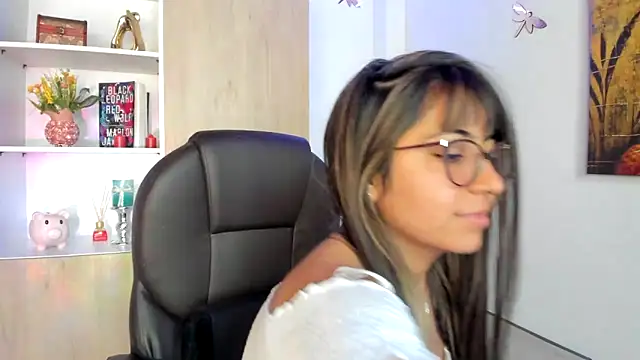 Isabellaa22 1 online show from 18, 2, 2025