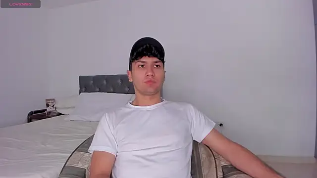 Valerio James7 online show from 20, 1, 2025