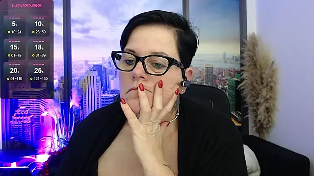 ninarandmann online show from 7, 12, 2024