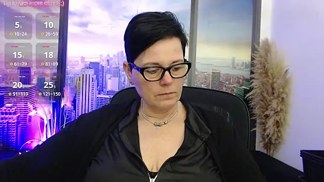 ninarandmann online show from 5, 3, 2025