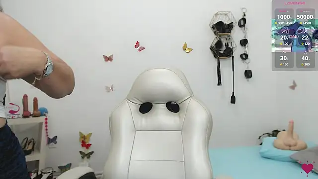 mom hot   online show from 26, 2, 2026