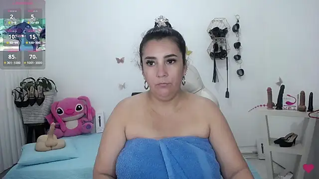 mom hot   online show from 27, 5, 2026