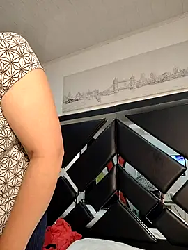 Natasha milf   online show from 10, 10, 2025