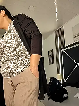 Natasha milf   online show from 3, 12, 2025