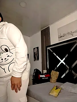 Natasha milf   online show from 11, 4, 2026