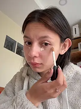 Snapshot of Bonniepark chatting on 29, 10, 2025 Bonniepark online show from 29, 10, 2025