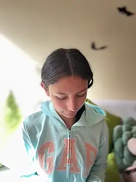 Snapshot of Bonniepark chatting on 30, 10, 2025 Bonniepark online show from 30, 10, 2025