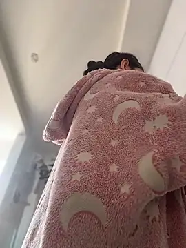 Snapshot of Bonniepark chatting on 30, 11, 2025 Bonniepark online show from 30, 11, 2025