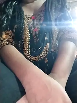 Idhika Paul online show from 24, 10, 2025