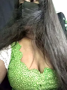 Idhika Paul online show from 27, 10, 2025