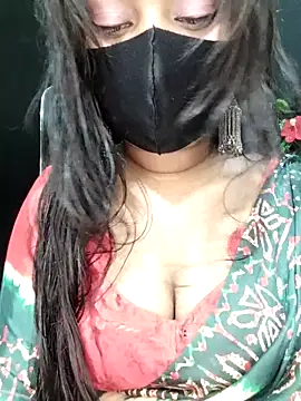 Idhika Paul online show from 2, 11, 2025