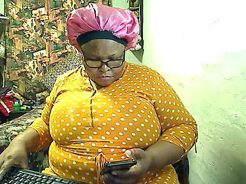 HOTSUGARX5 online show from 11, 11, 2025