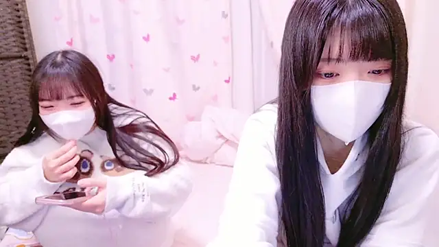 Snapshot of irohani_usagi chatting on 10, 12, 2024 irohani usagi online show from 10, 12, 2024