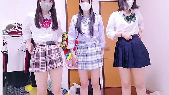 Snapshot of irohani_usagi chatting on 14, 10, 2025 irohani usagi online show from 14, 10, 2025