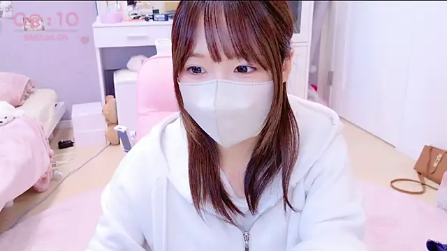 Yui-Ch online show from 3, 1, 2025