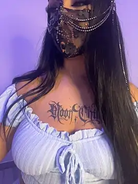 kamila french online show from 9, 3, 2026