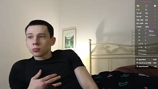 Snapshot of R1mmo__ chatting on 20, 12, 2024 R1mmo   online show from 20, 12, 2024