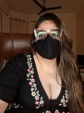 Snapshot of SEXY-Sardarni chatting on 10, 12, 2024 SEXY-Sardarni online show from 10, 12, 2024