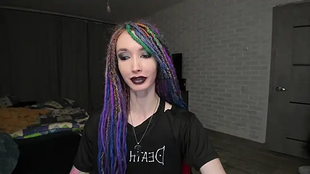 Roxy Silver online show from 9, 1, 2025