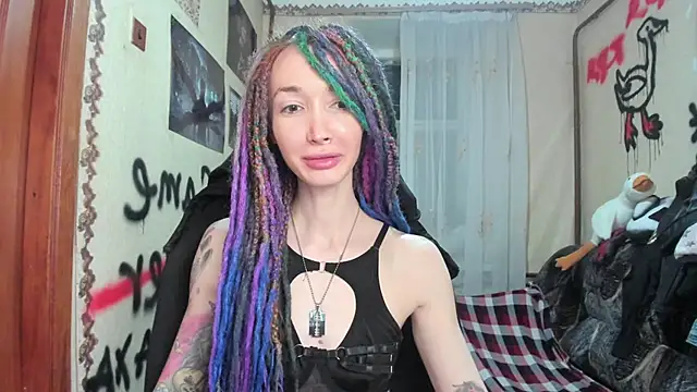 Roxy Silver online show from 24, 1, 2025