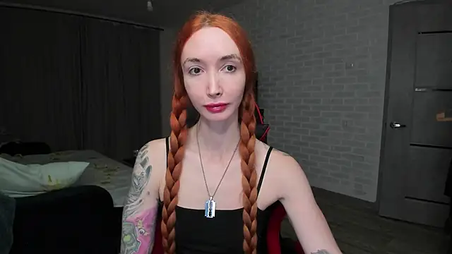 Roxy Silver online show from 12, 9, 2025