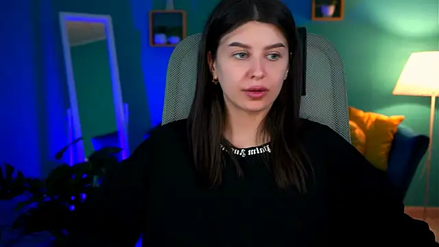 Snapshot of NicoleMun chatting on 19, 2, 2025 NicoleMun online show from 19, 2, 2025